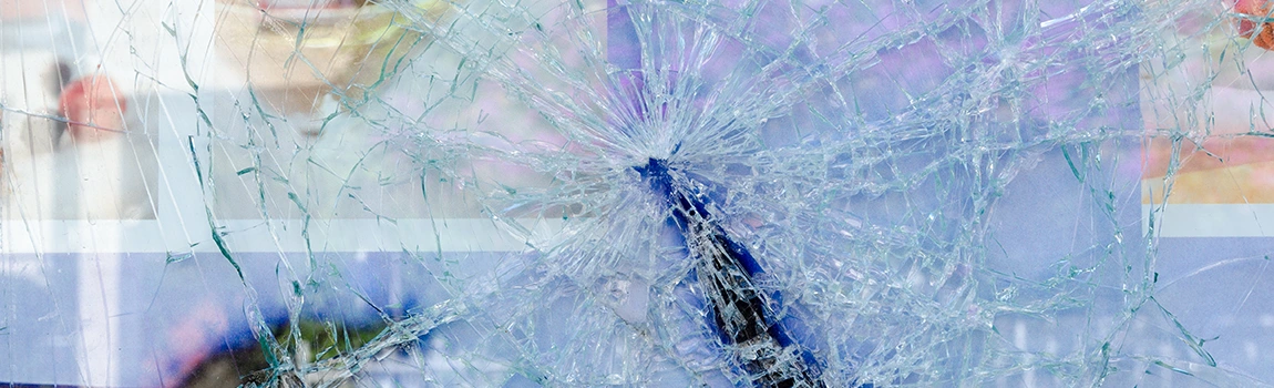 Window Broken Glass Repair in Bayshore Gardens, FL