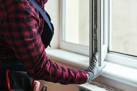 Window Frame Restoration in Bayshore Gardens, FL